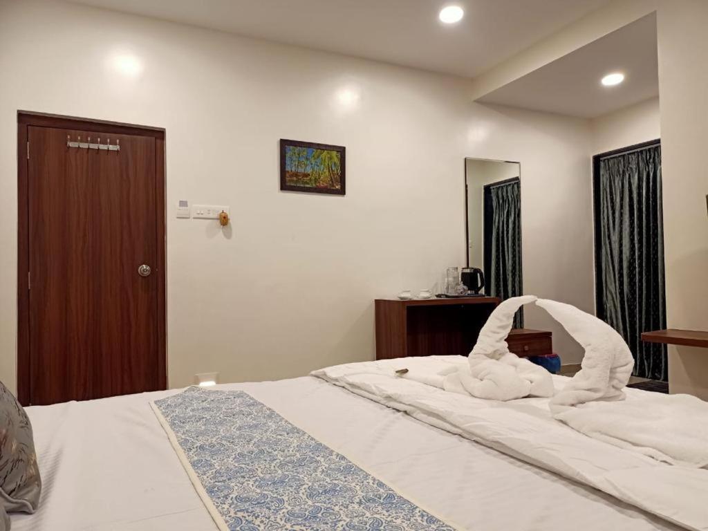 Srushti Sea Villa Resort Дивеагар Экстерьер фото